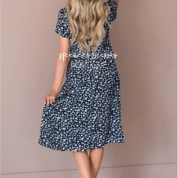 Neesee's Dresses Blue Floral Midi Dress - Picture 7 of 9